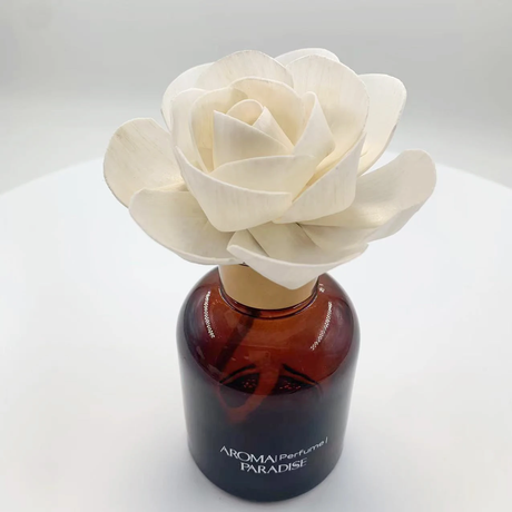 Elegantes flores de difusor blanco natural sola